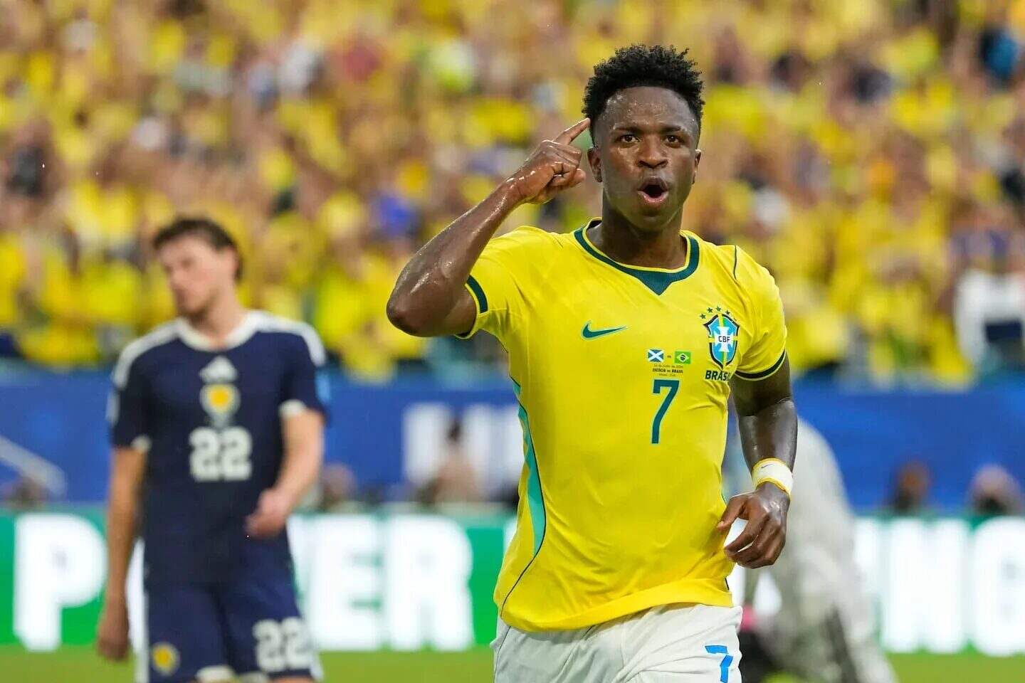 Jugador de Brasil celebra un gol durante un partido del Mundial 2026
