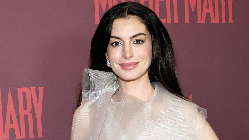 Anne Hathaway embarazada en Instagram