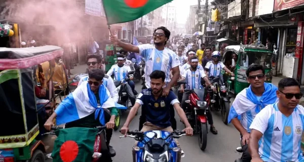 Argentinos en Daca celebrando con Mantecol