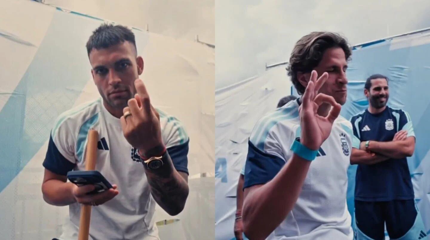 Jugadores de la Selección argentina mostrando gestos de camaradería en Kansas durante el Mundial 2026