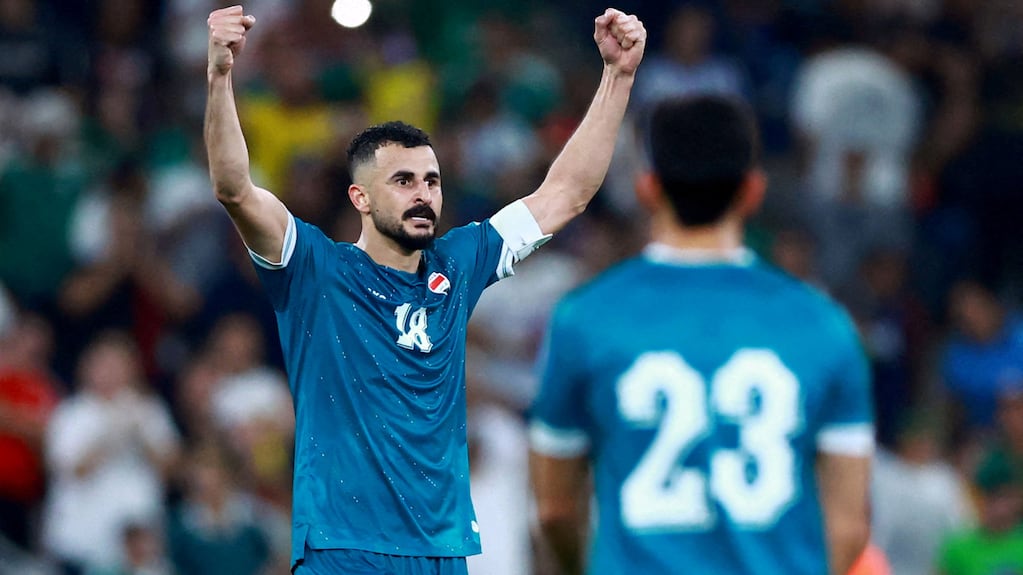 Aymen Hussein celebra la clasificación de Irak al Mundial 2026
