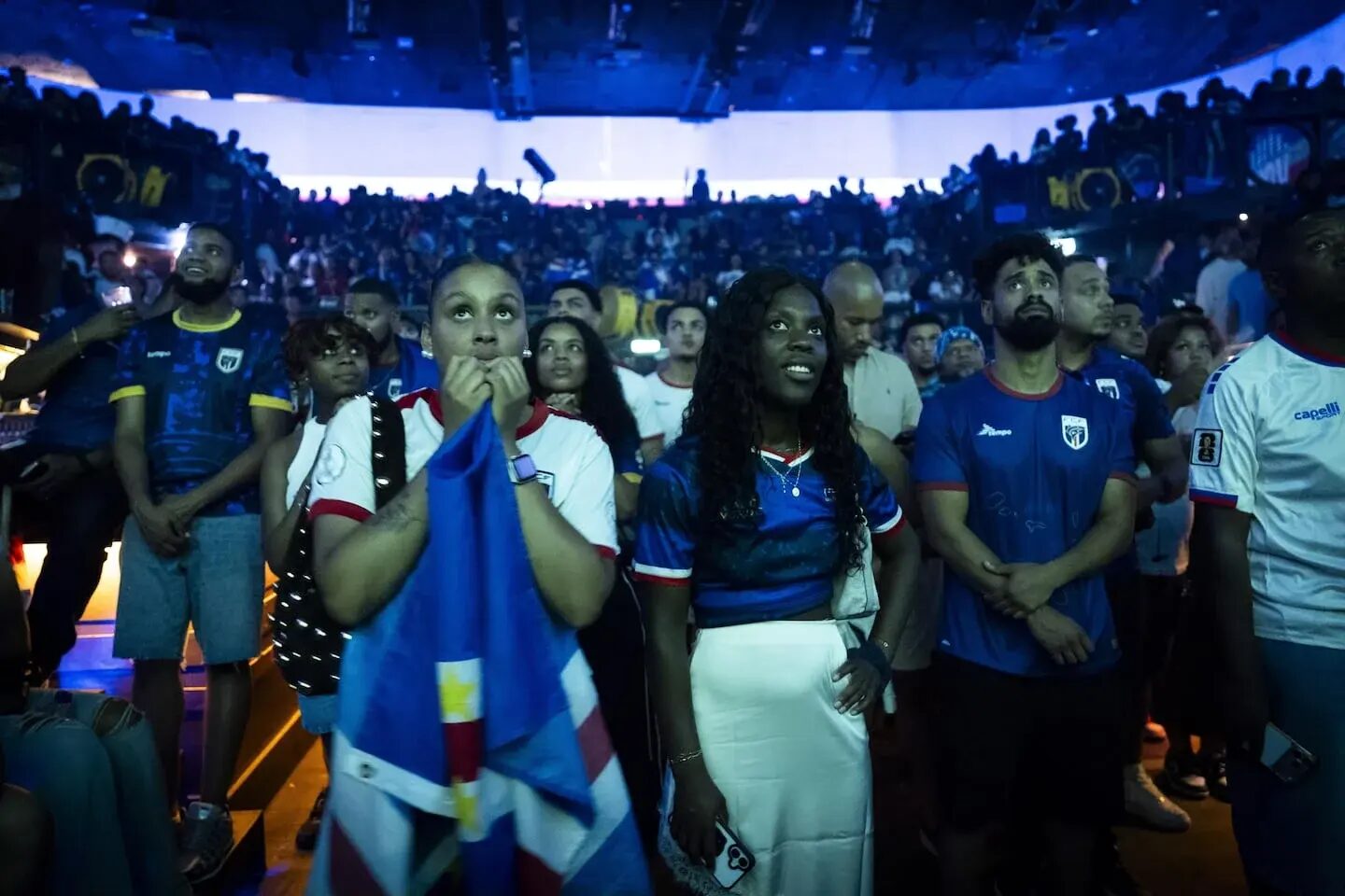 Celebración de aficionados de Cabo Verde tras la clasificación al Mundial 2026