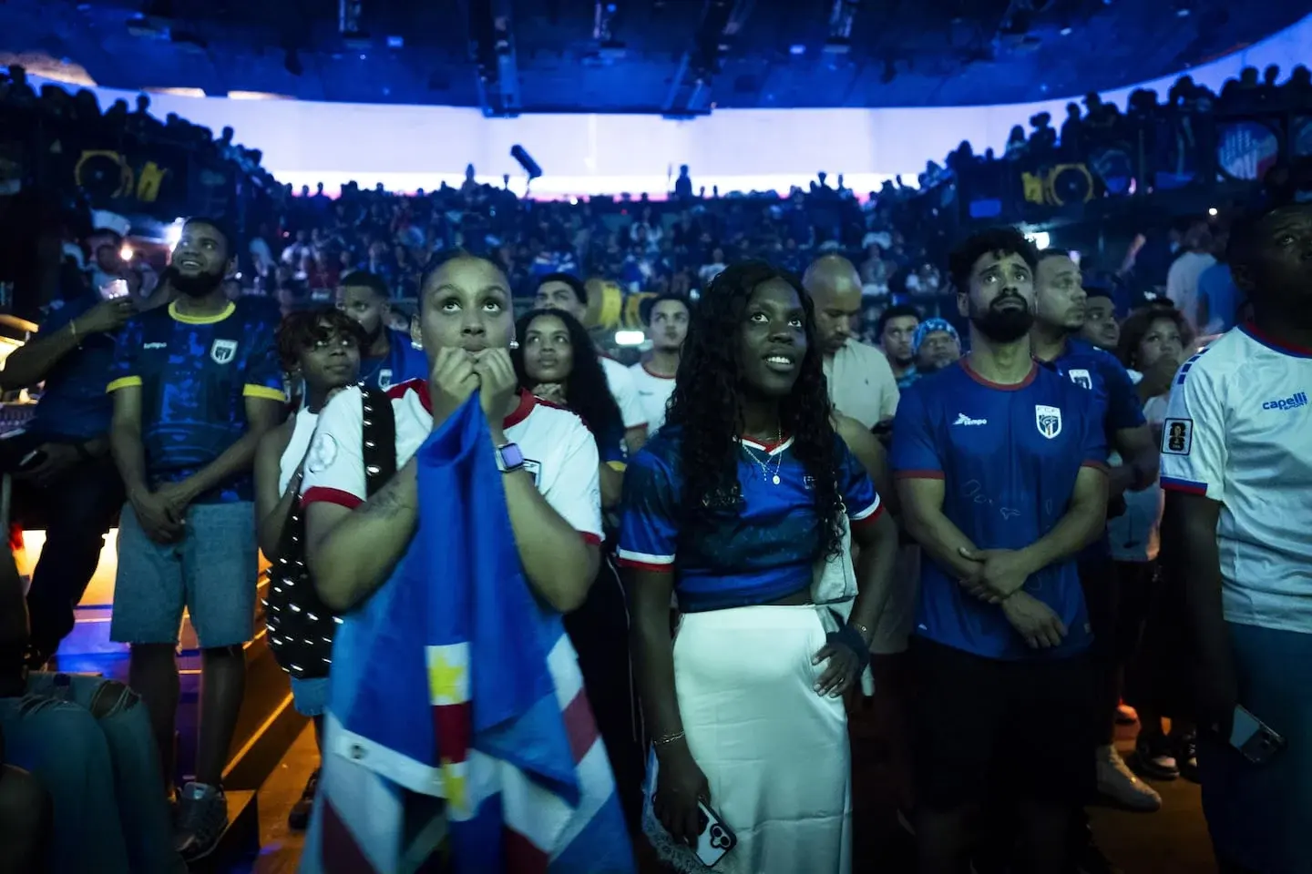 Celebración de aficionados de Cabo Verde tras la clasificación al Mundial 2026