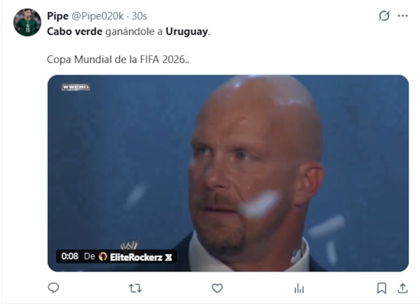 Hombre con expresión seria en un evento relacionado con el Mundial 2026