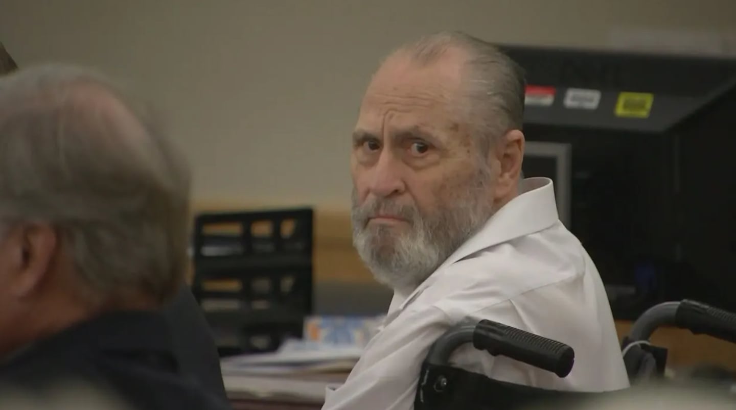 Glen Samuel McCurley en la sala del tribunal durante su juicio por el asesinato de Carla Walker