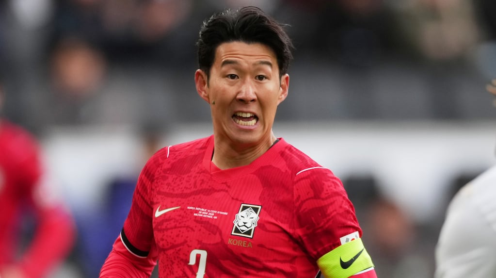 Son Heung-min durante un entrenamiento