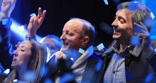 Crisis en el peronismo por el escándalo del vestidor de Insaurralde