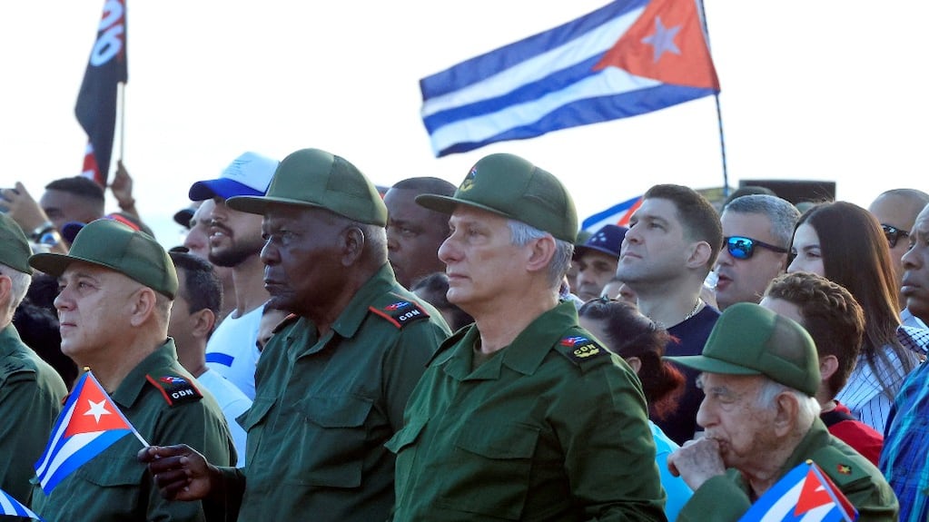 Miguel Díaz-Canel durante su discurso sobre reformas económicas en Cuba