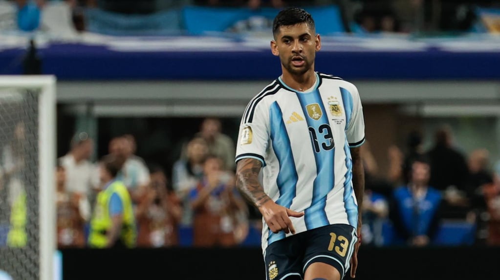 Cuti Romero en el partido contra Austria