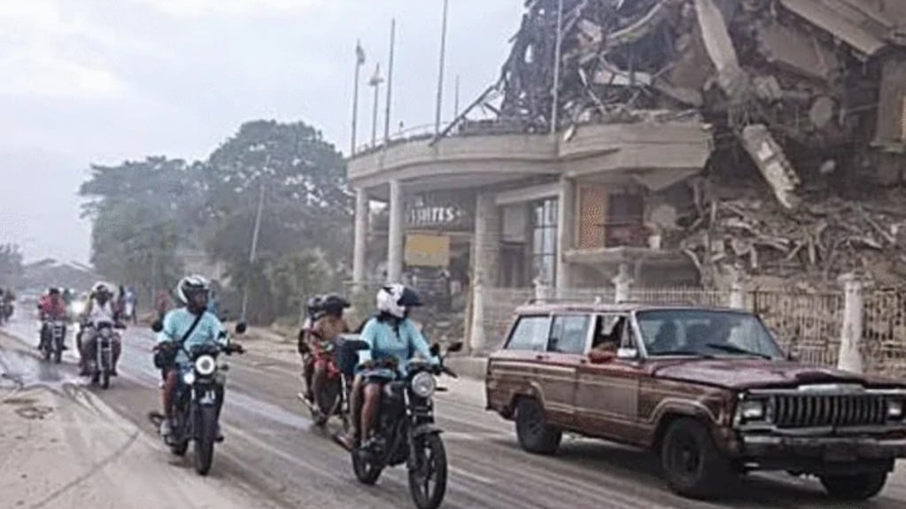 Hotel Eduard's colapsado tras terremotos en Venezuela