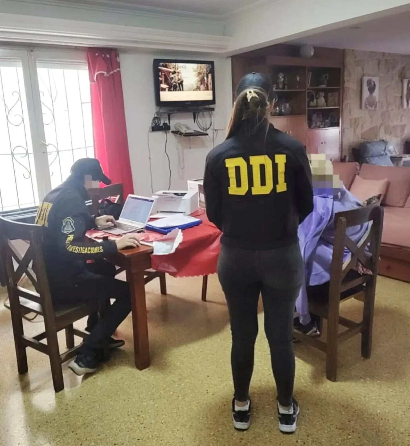Agentes de la DDI investigan en un geriátrico en Mar del Plata