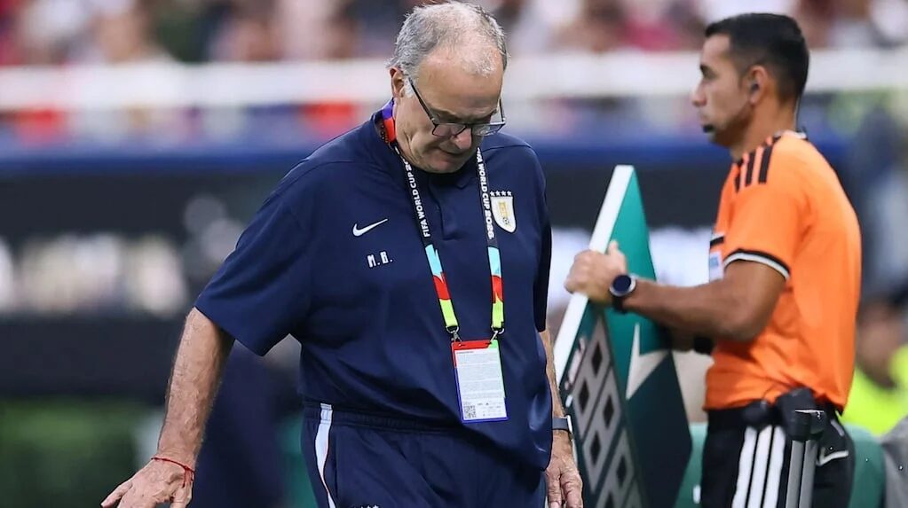 Diego Lugano critica a Marcelo Bielsa tras la eliminación de Uruguay en el Mundial 2026