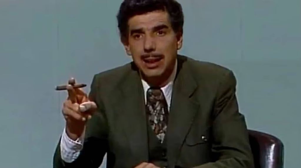 Rubén Aguirre como Profesor Jirafales