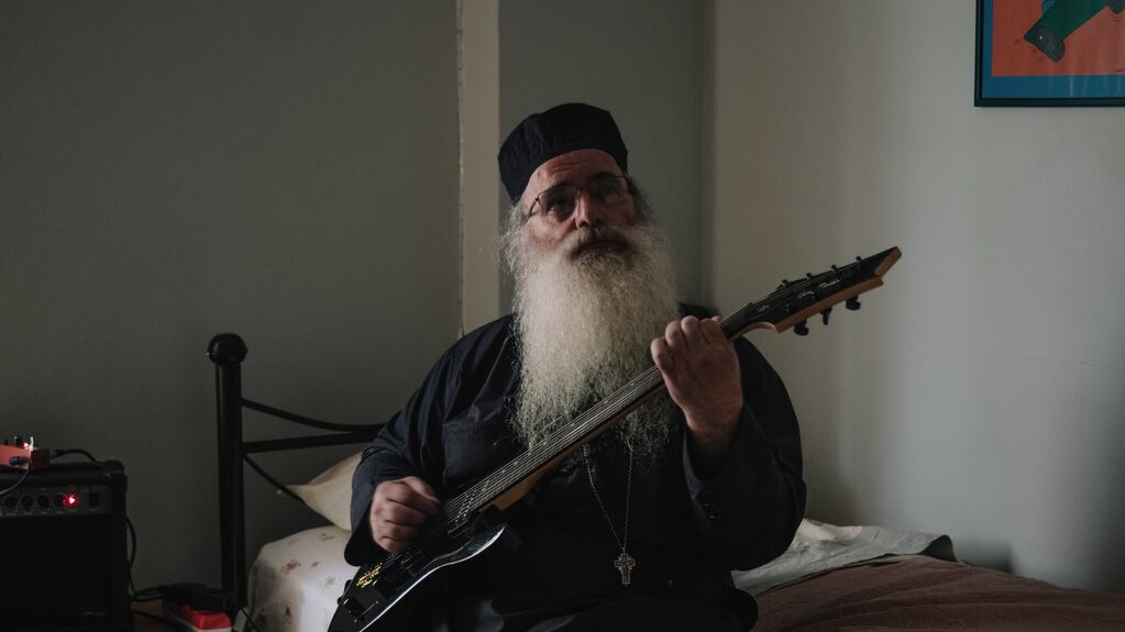 Dionysios Tabakis, sacerdote y músico griego