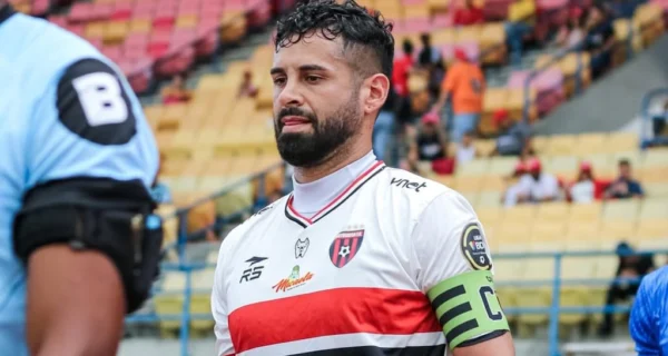 Lucas Trejo, futbolista argentino en busca de su familia tras terremotos en Venezuela