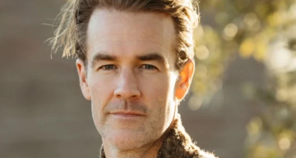James Van Der Beek en el set de Elle