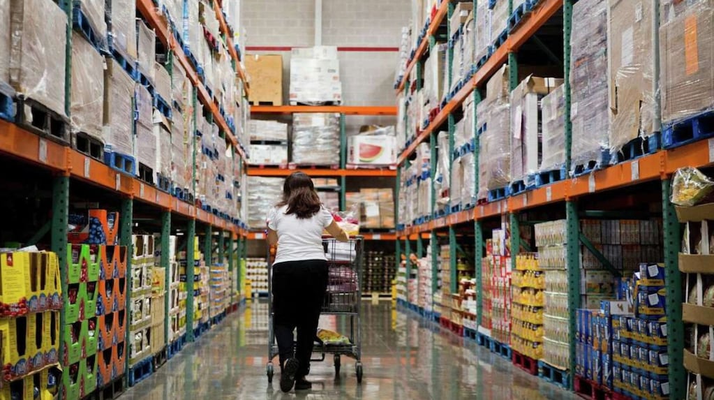 Gráfico que muestra la caída del consumo en Argentina