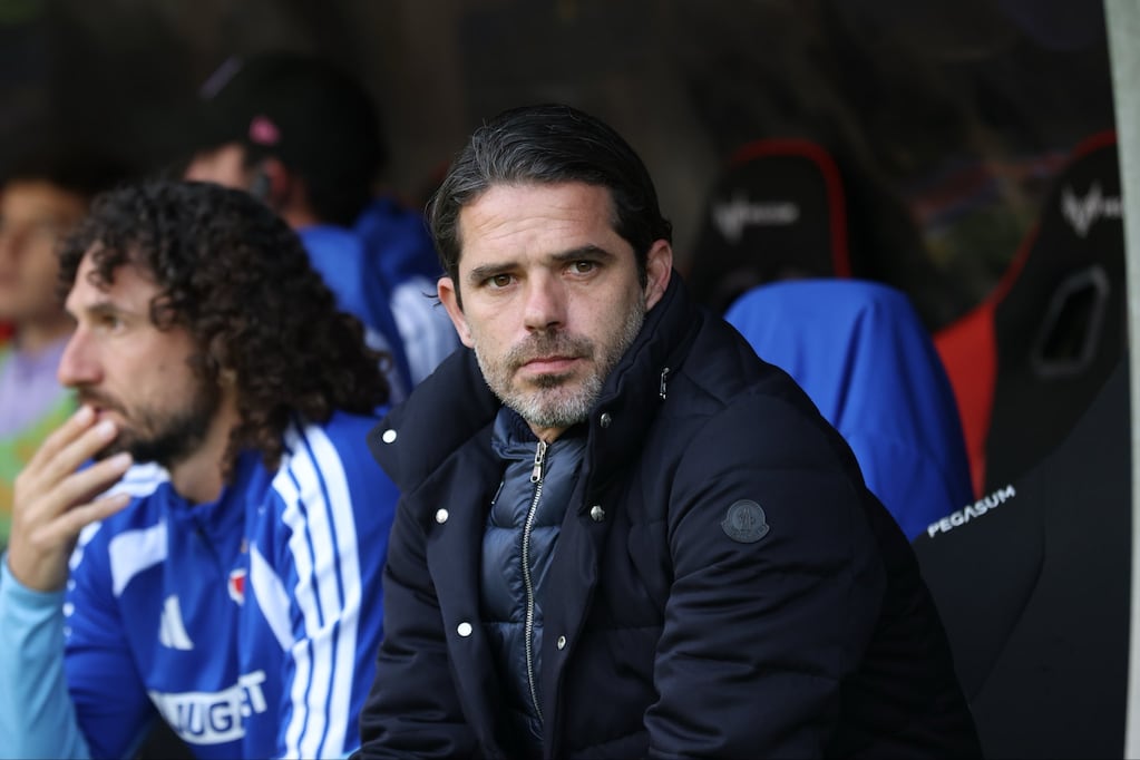 Fernando Gago durante un partido de fútbol