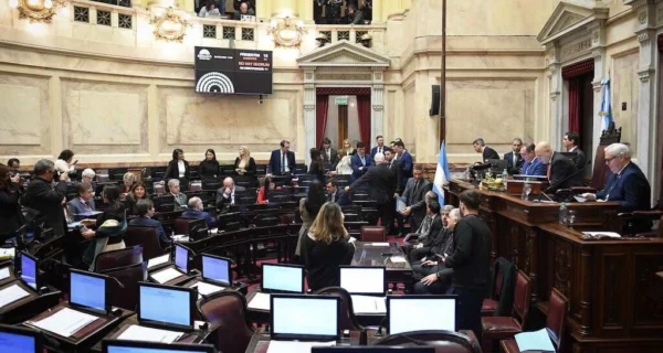 Senadores en el recinto del Senado de Argentina