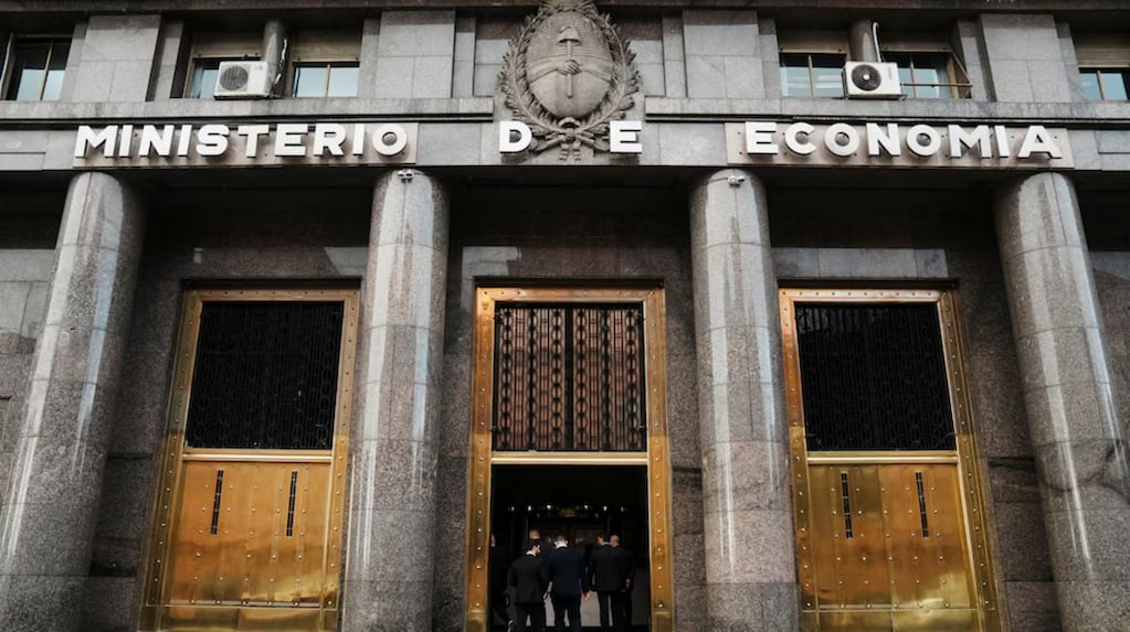 Gobierno argentino anuncia adelantos de coparticipación