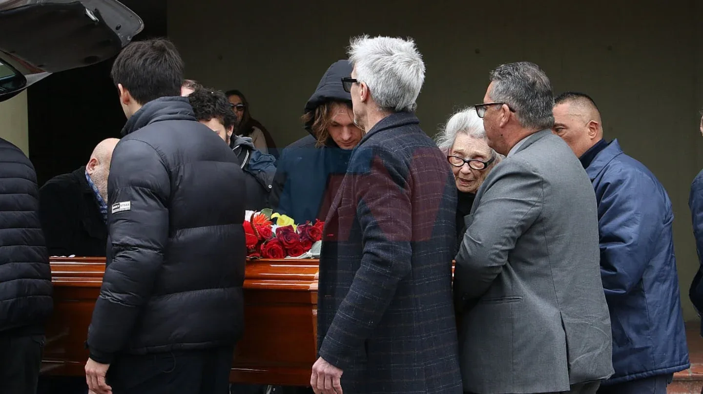 Familia y amigos se despiden de Ernestina Pais en Chacarita