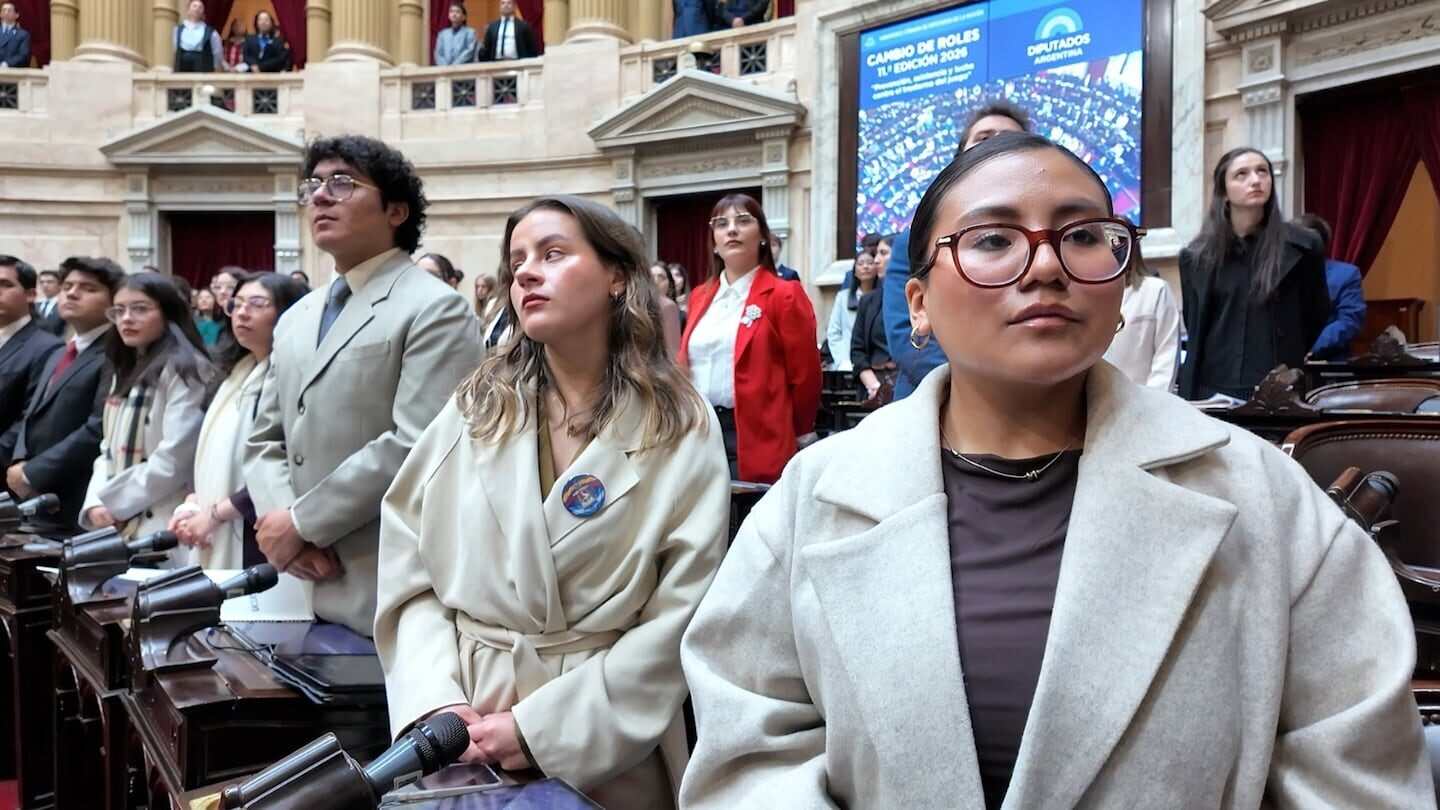 Estudiantes universitarios debaten en la Cámara de Diputados sobre la ludopatía