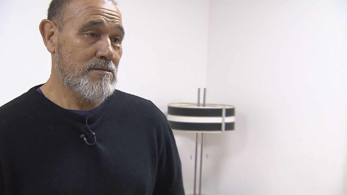 Jorge Salas, exdirector de Hábitat de Neuquén, durante una entrevista