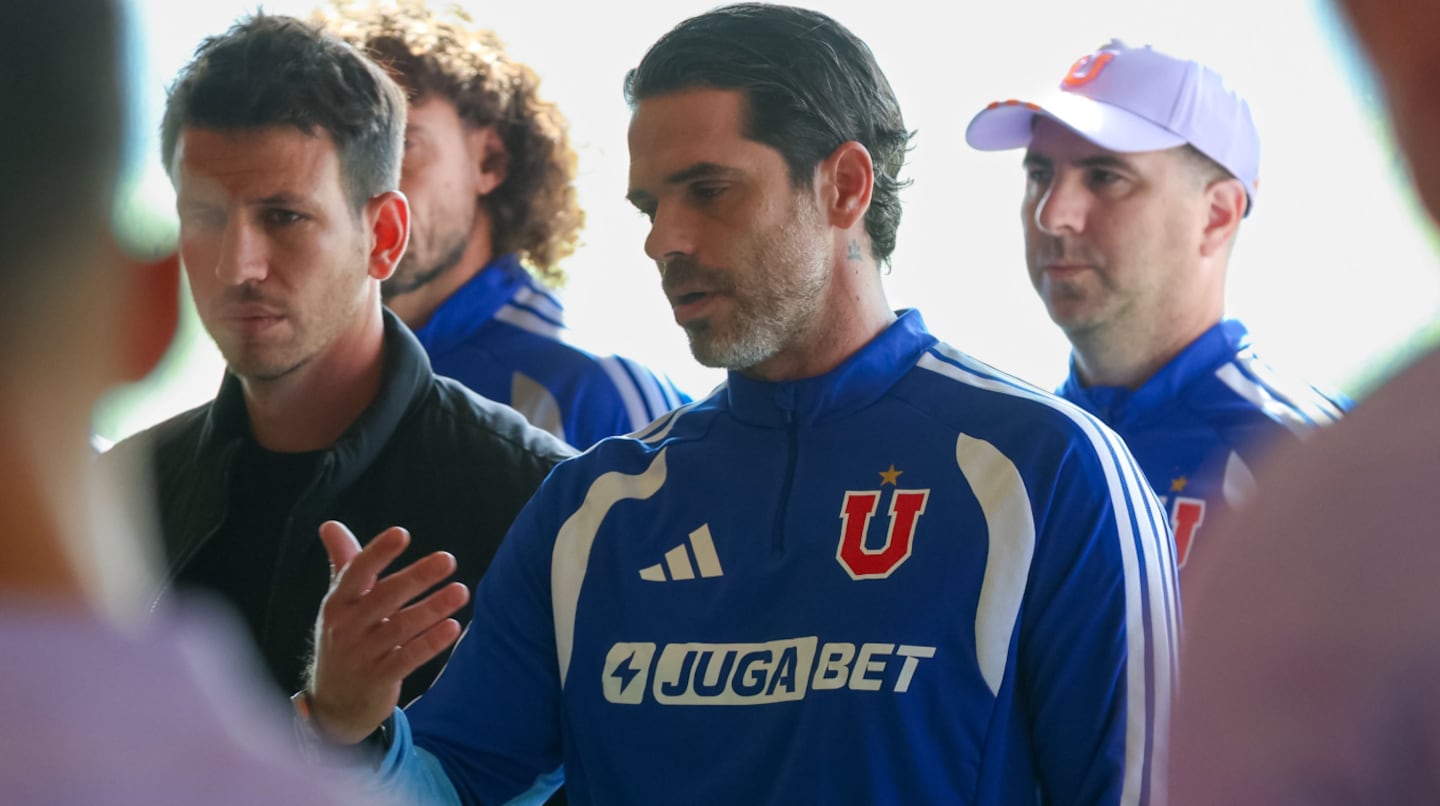 Fernando Gago, entrenador de Universidad de Chile, habla tras recibir el alta médica