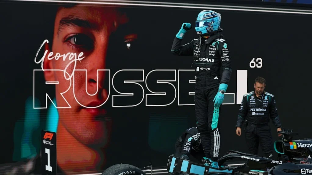George Russell celebra su victoria en el Gran Premio de Austria