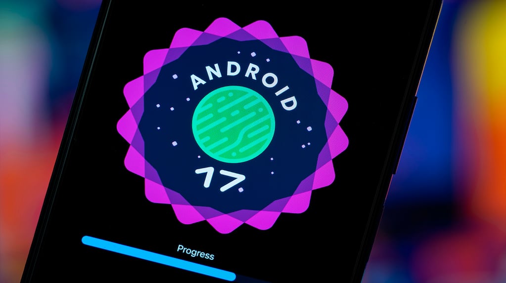 Logo de Android 17 en un smartphone