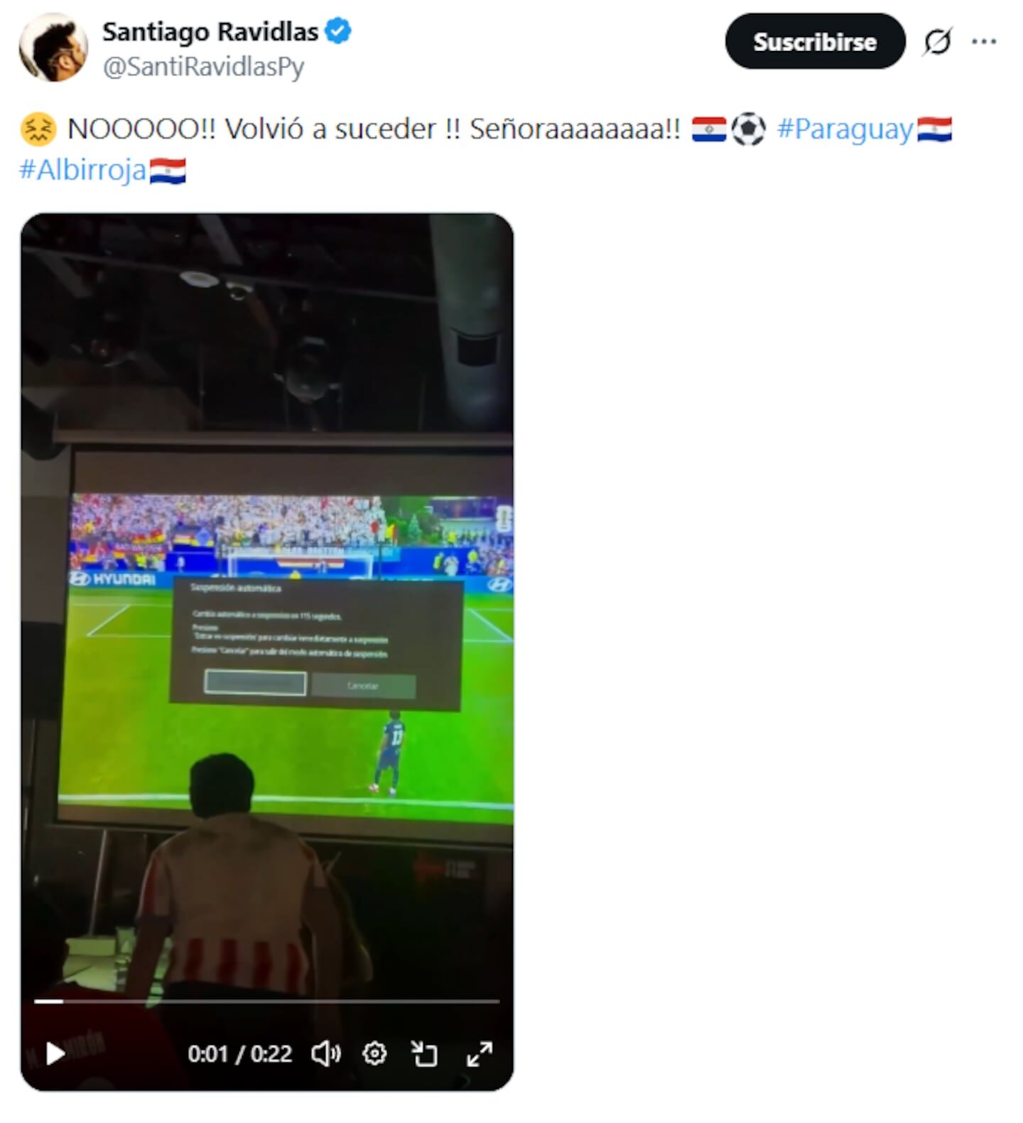 Hinchas paraguayos reaccionan a la transmisión interrumpida durante el partido contra Alemania