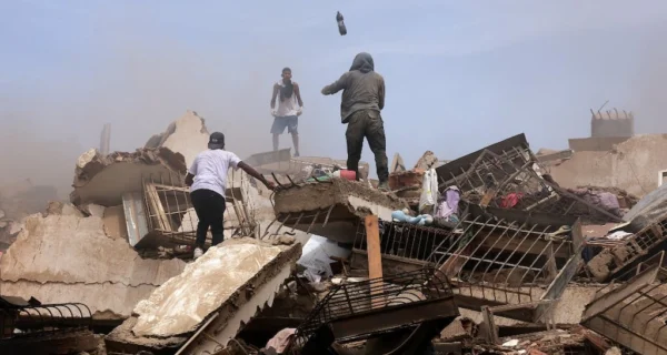 Destrucción en La Guaira tras los terremotos