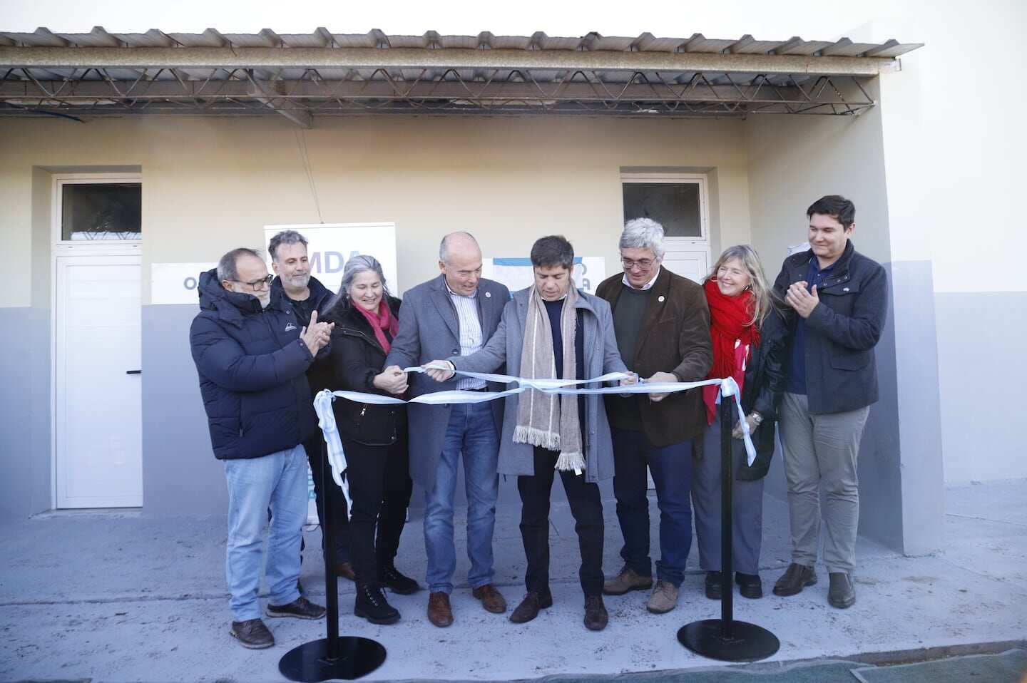 Inauguración del frigorífico municipal en Laprida con autoridades locales y provinciales