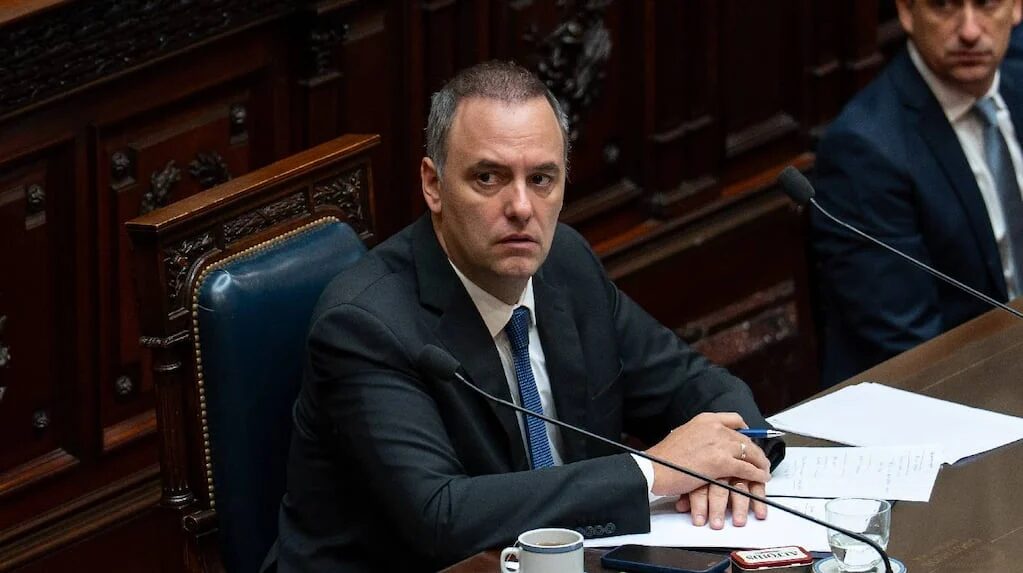 Manuel Adorni bajo investigación judicial