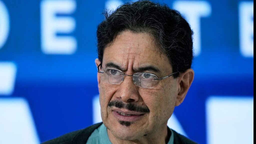 Iván Cepeda en rueda de prensa tras el balotaje en Colombia