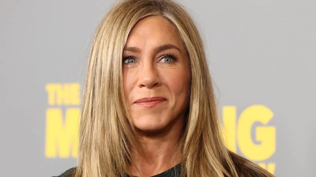 Jennifer Aniston preparando su desayuno saludable