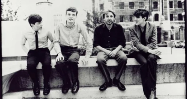 Joy Division en un concierto en blanco y negro