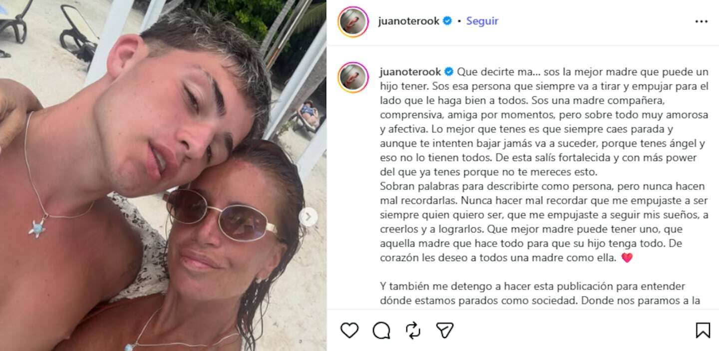 Juan Otero y Flor Peña posando juntos en un entorno al aire libre