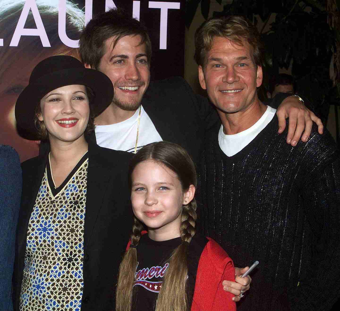 Cathy Chase con su hija Daveigh Chase y otros actores en un evento de Hollywood