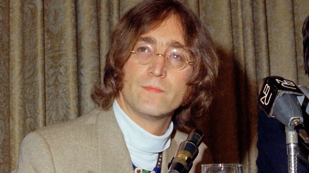John Lennon en una actuación