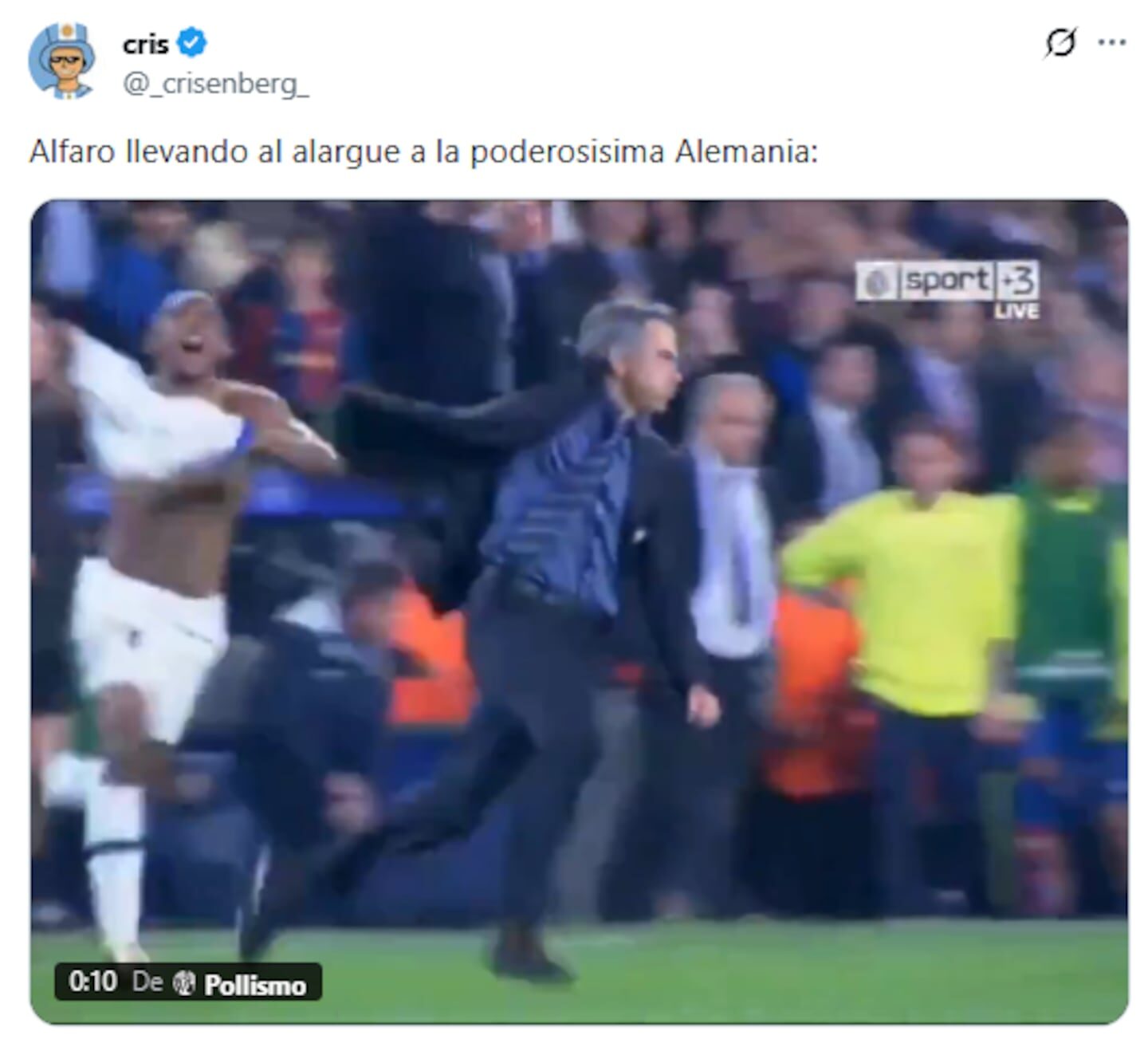 Alfaro celebrando efusivamente tras el partido entre Paraguay y Alemania en el Mundial 2026