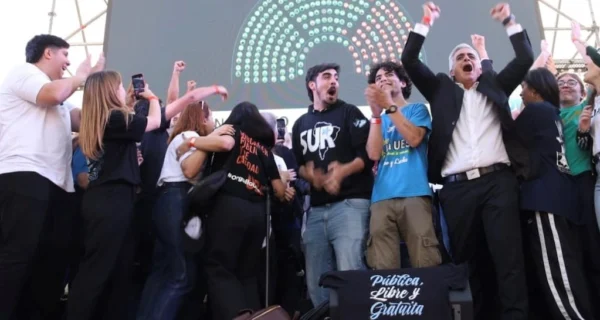 Celebración de universidades por fallo de la Corte Suprema