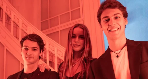 Hijos de Valeria Mazza en evento de alta perfumería