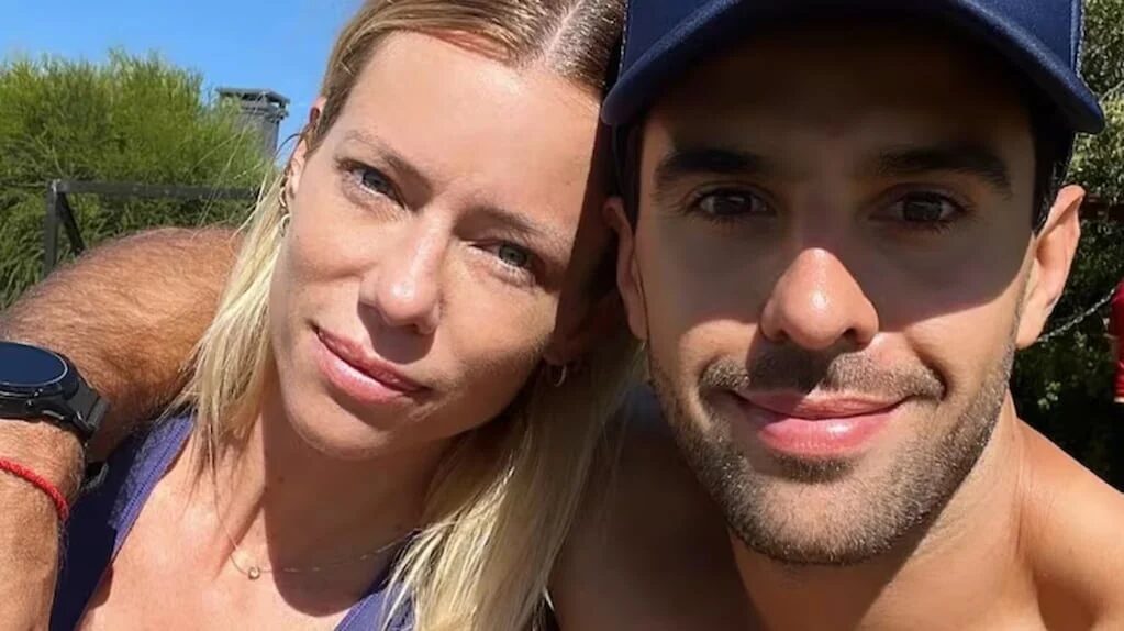 Manu Urcera y Nicole Neumann en un evento