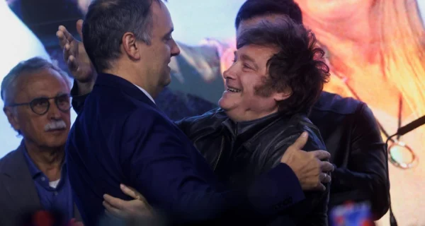 Manuel Adorni durante su gestión como Jefe de Gabinete
