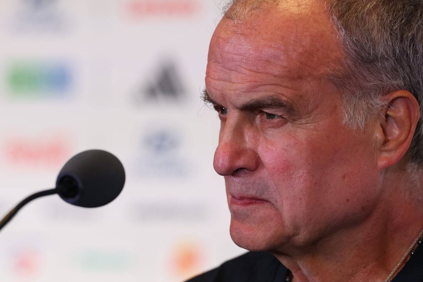 Marcelo Bielsa durante una conferencia de prensa