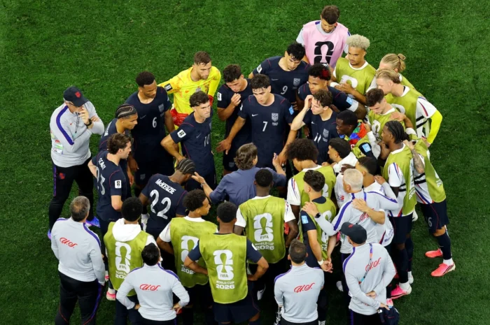 Mauricio Pochettino dirigiendo a la selección de Estados Unidos tras su clasificación en el Mundial 2026