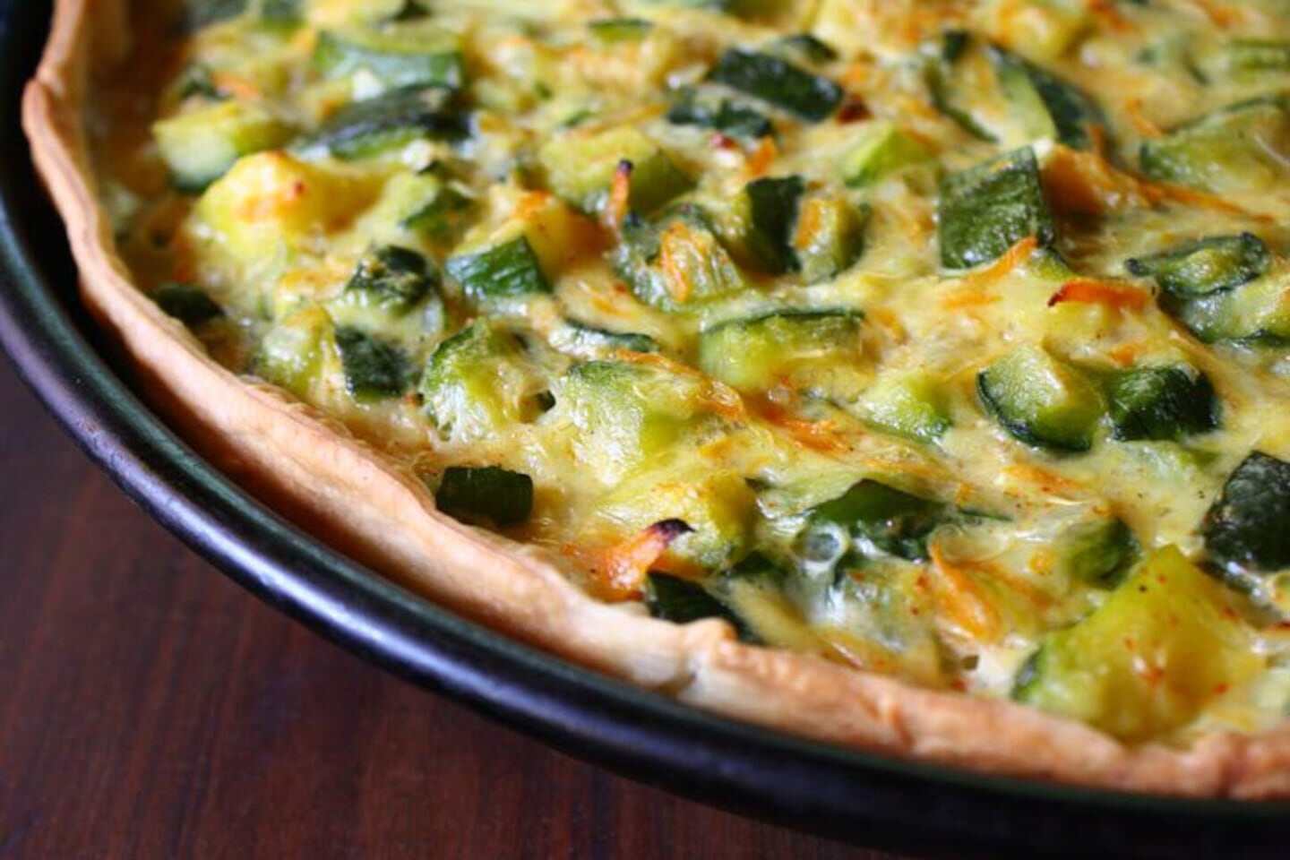 Tarta de verduras horneada con calabacín y zapallo