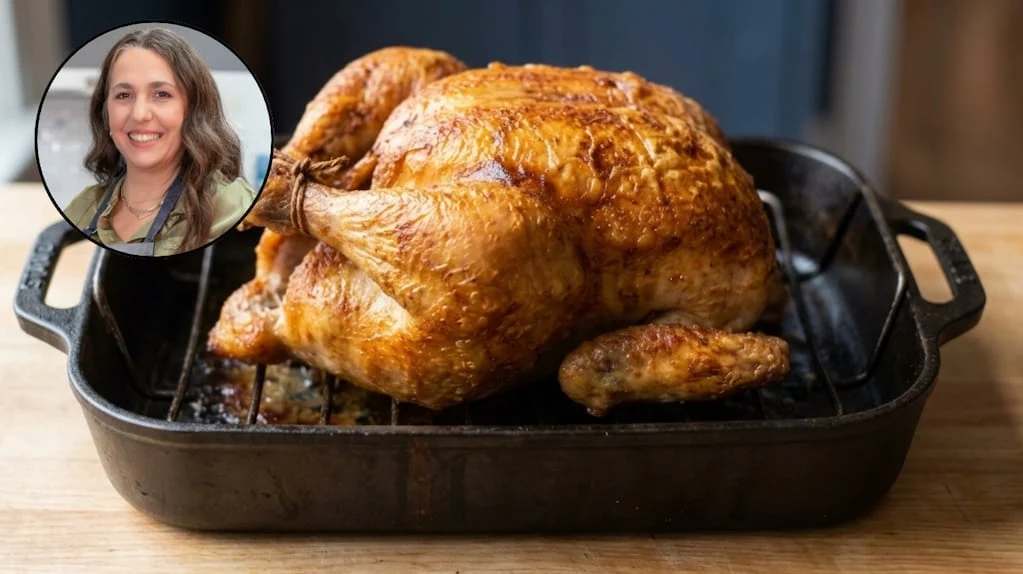 Pollo al horno con piel crocante preparado por Narda Lepes