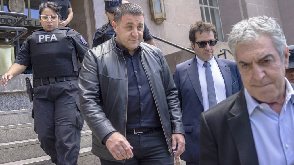 Pablo Toviggino saliendo de los tribunales